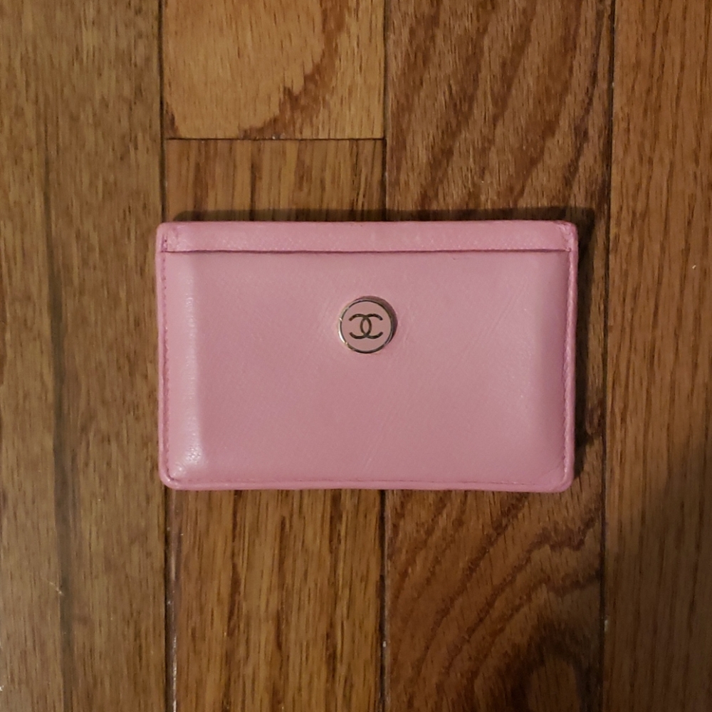 Chanel Refurbished calfskin card holder